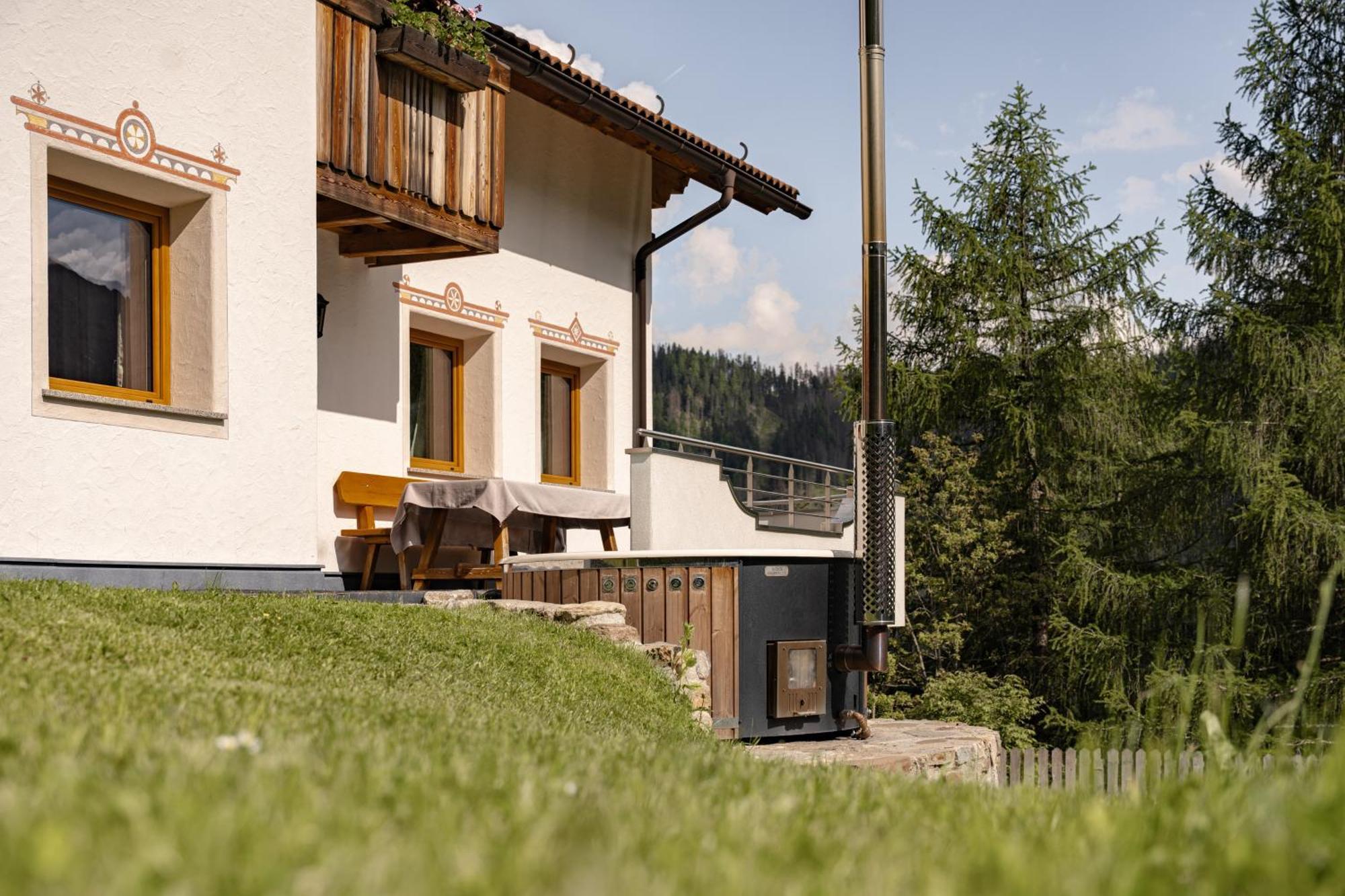 Ciasa Iachin - Dolomites Dream Retreat Apartment San Martino in Badia Exterior foto