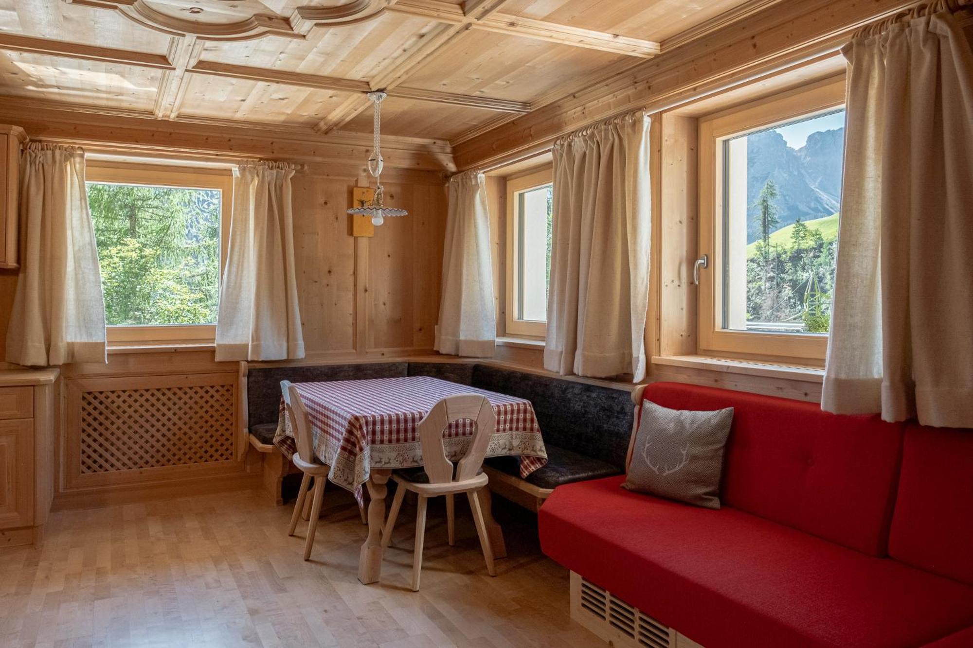 Ciasa Iachin - Dolomites Dream Retreat Apartment San Martino in Badia Exterior foto